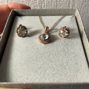 People’s necklace and earrings set , rose gold